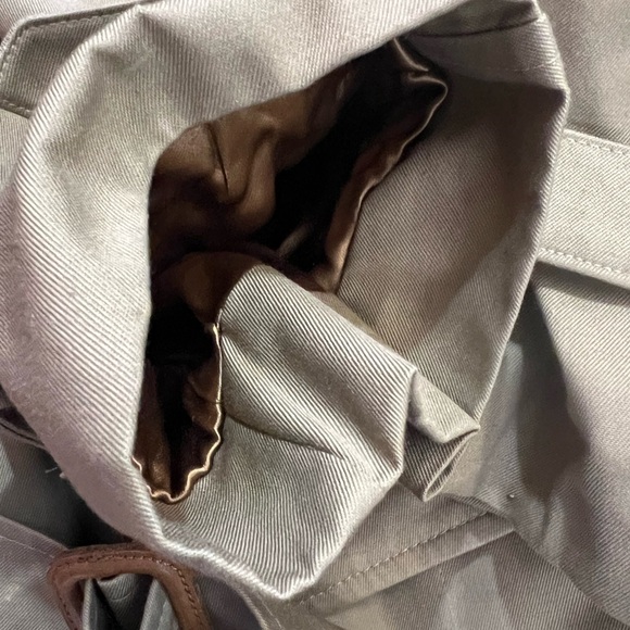 Burberry!! Rare Vintage Authentic Trench with removable wool lining size 8P - Picture 6 of 16